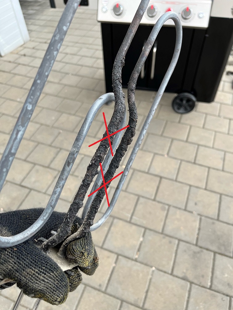 Čištění topné spirály elektrického grilu