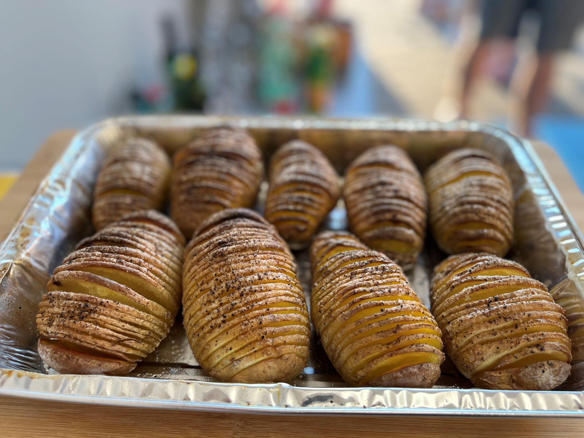 Hasselback pečené brambory na grilu
