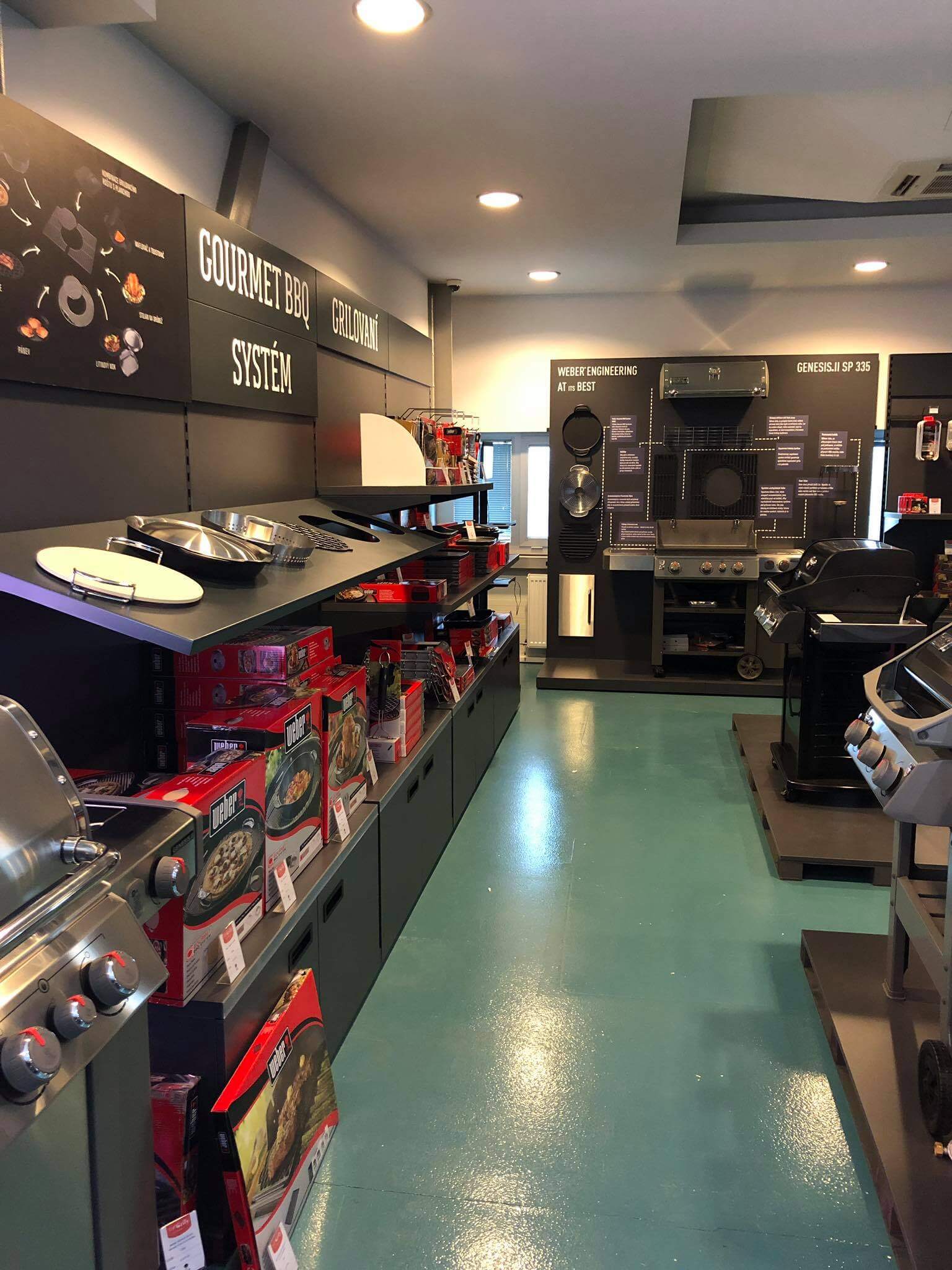 Prodejna grilů Weber Store Top Grily