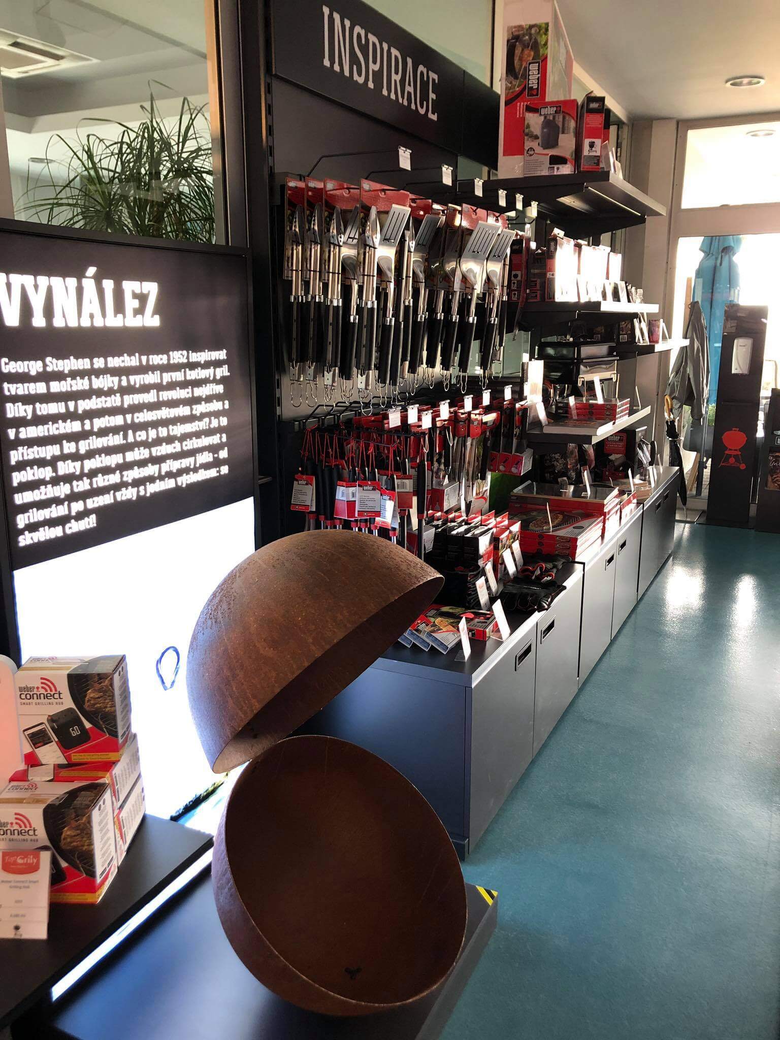 Prodejna grilů Weber Store Top Grily