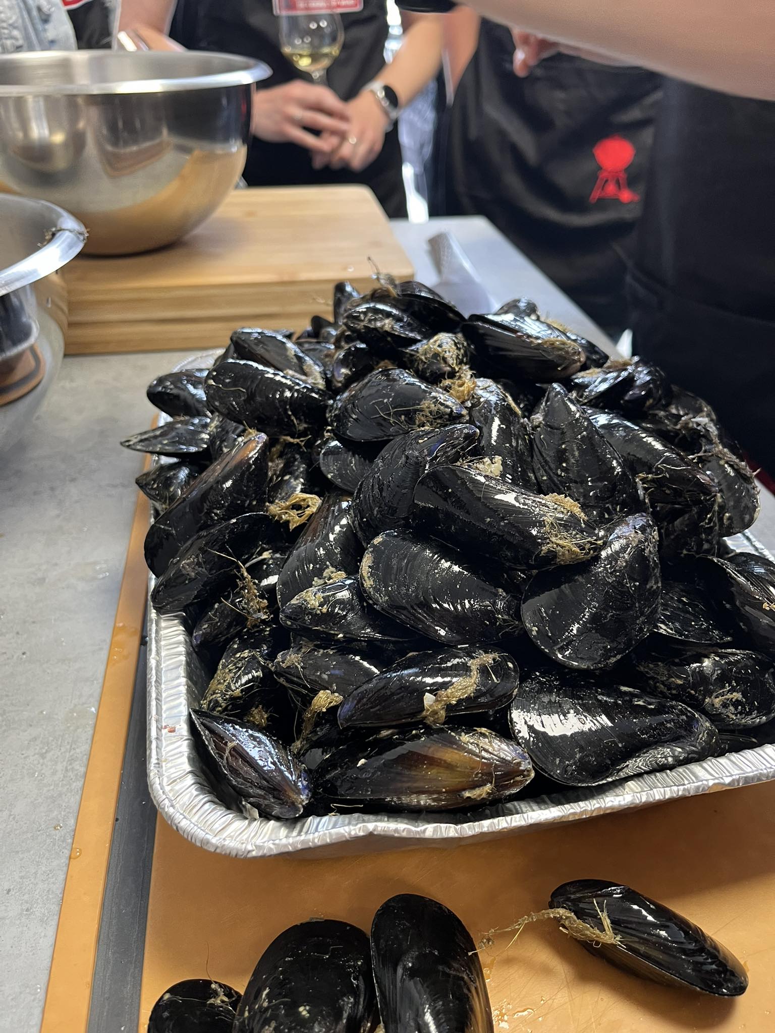 Stredomorské slávky na grile - neočistené slávky