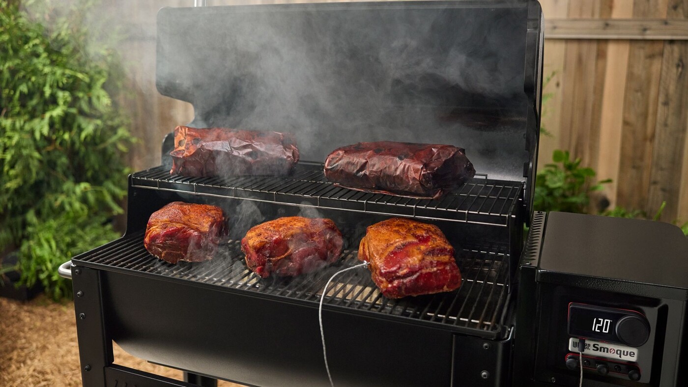 Peletové grily Weber Smoque