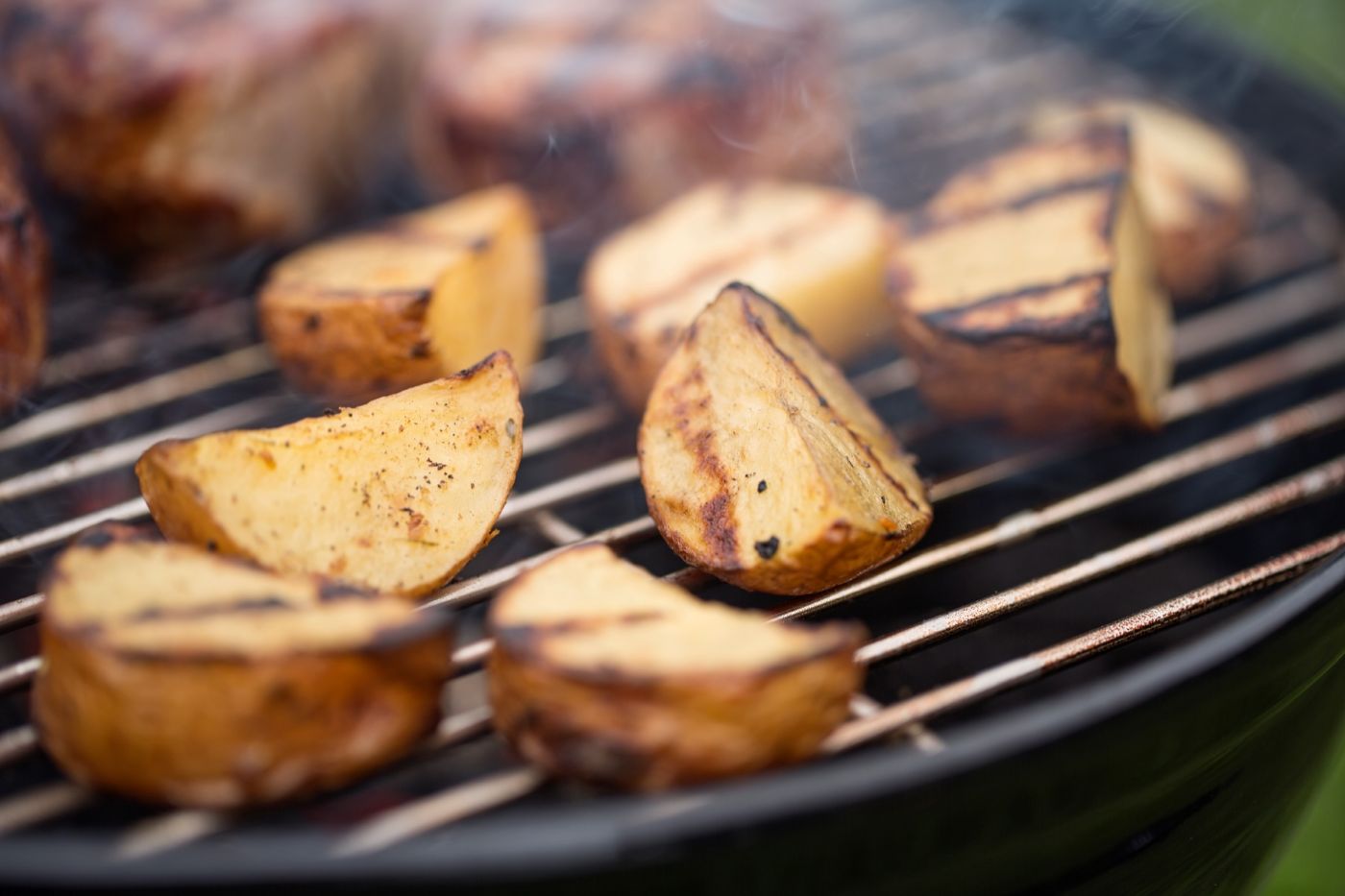 Grily na drevené uhlie Weber Smokey Joe