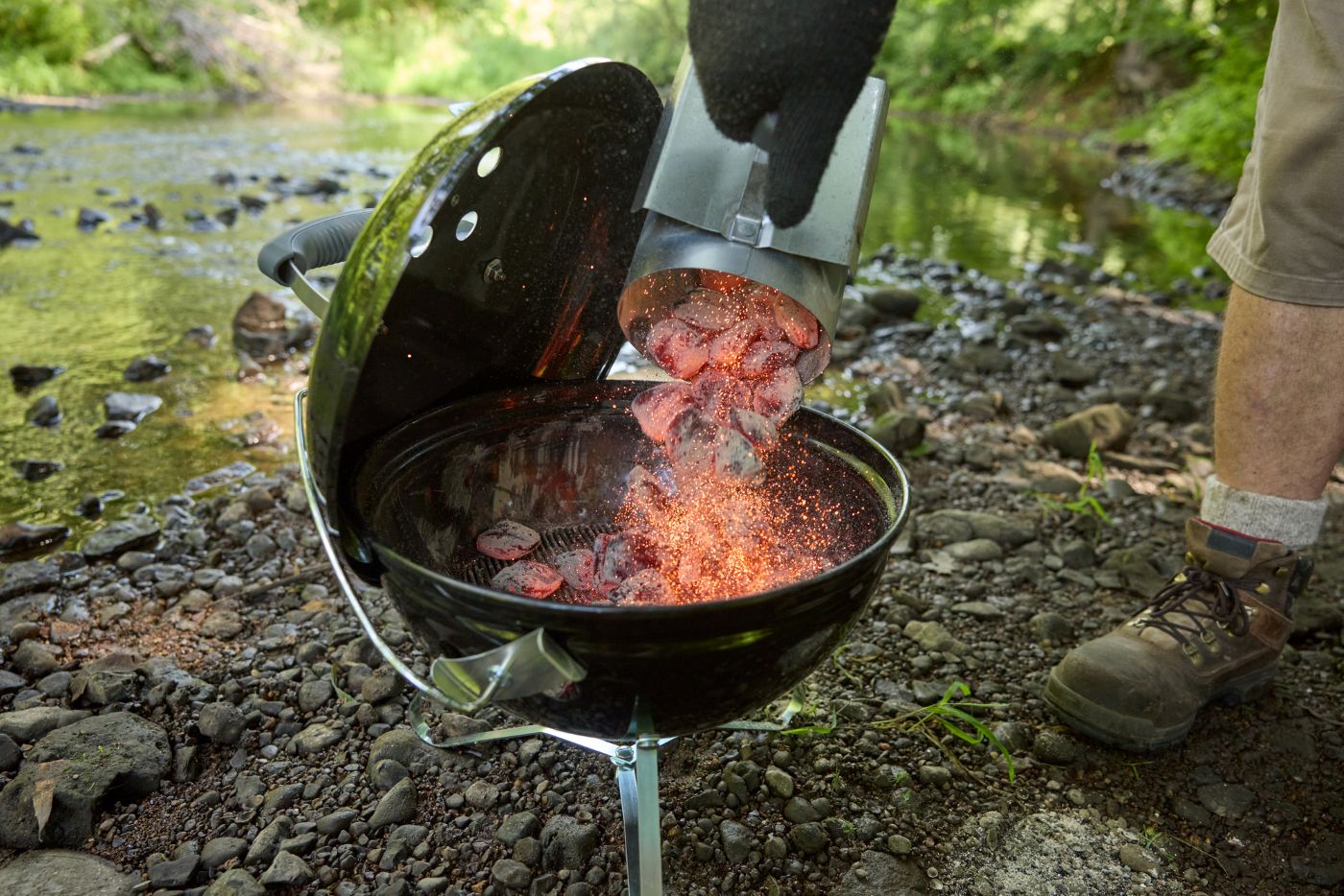 Grily na drevené uhlie Weber Smokey Joe