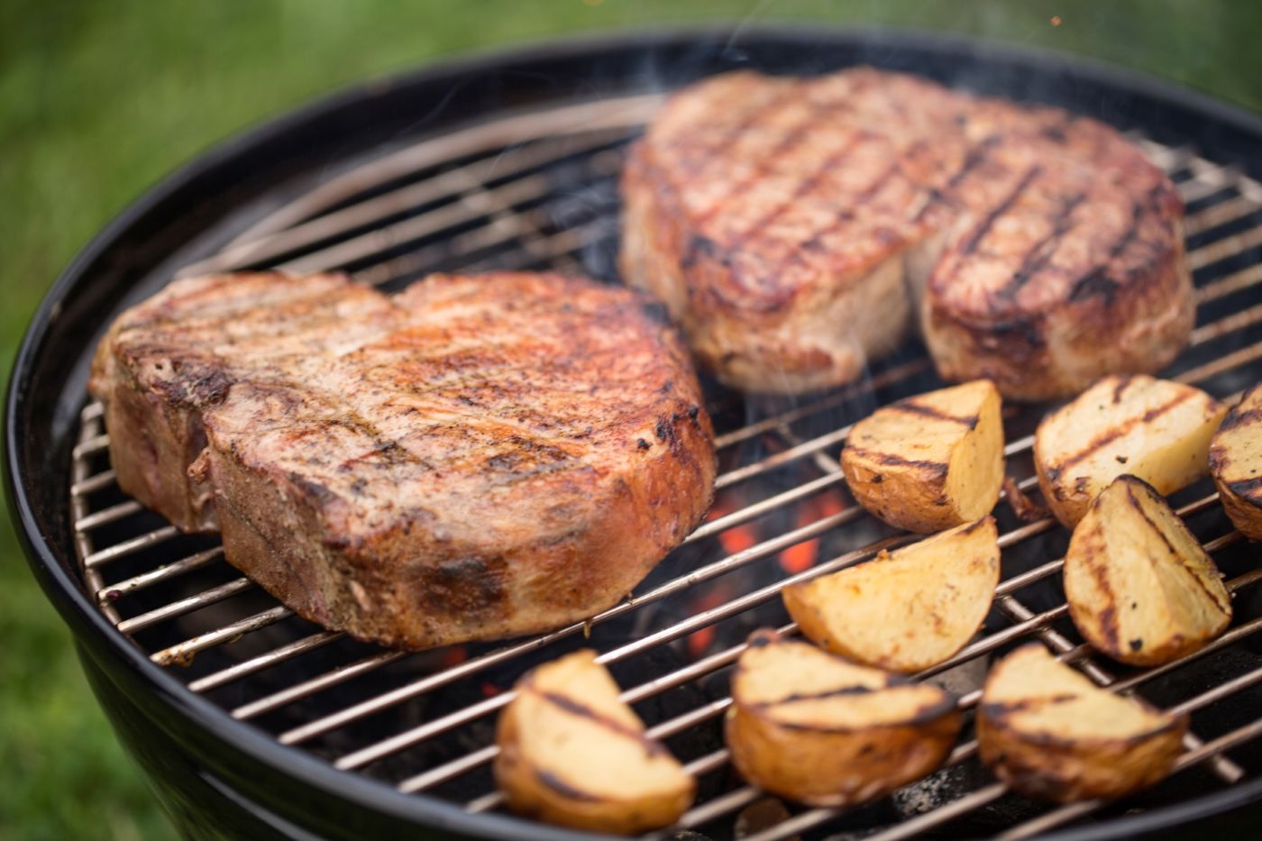 Grily na drevené uhlie Weber Smokey Joe