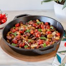 Liatinová panvica Lodge 34 cm s dvoma madlami