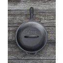 Liatinová poklica Lodge 23 cm