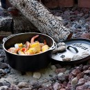 Liatinový hrniec Lodge Dutch Oven 7,6 l s poklicou