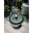 Liatinový hrniec Staub, bazalka