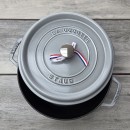 Liatinový hrniec Staub, šedý