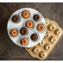 Nordic Ware forma na mini bábovky Premium, 12 formičiek, zlatá